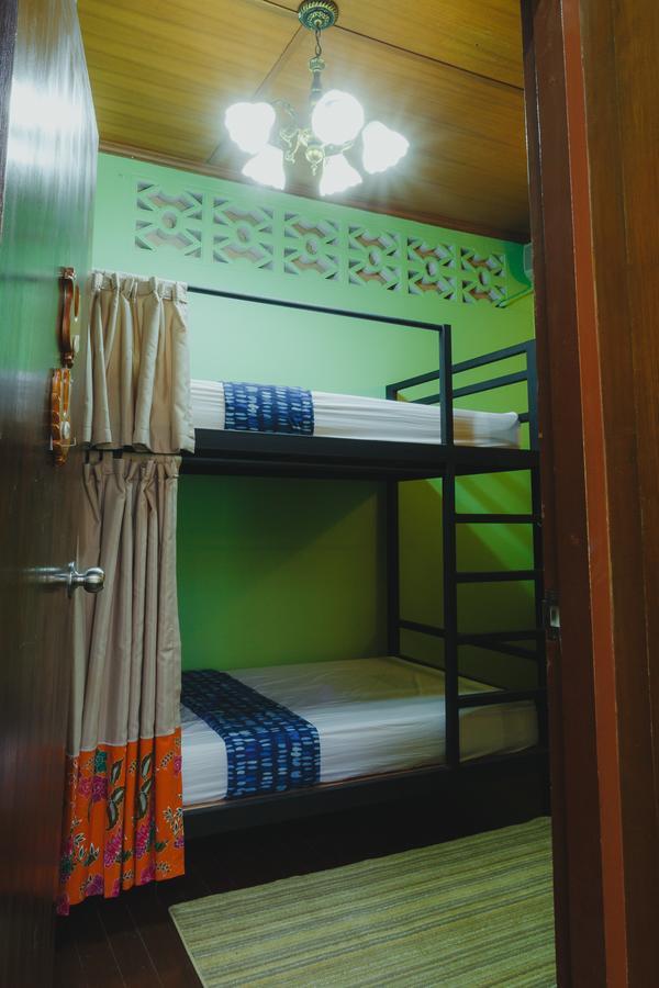 The Aree Hat Yai Hostel Экстерьер фото