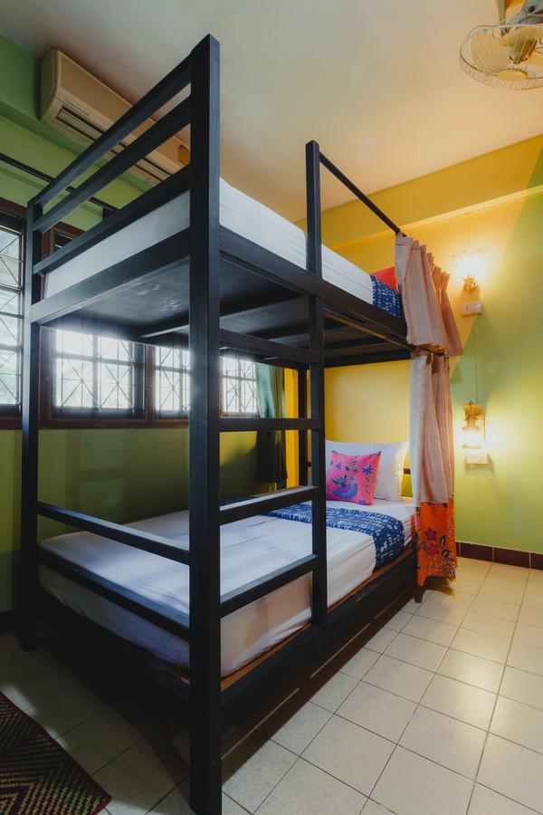The Aree Hat Yai Hostel Экстерьер фото