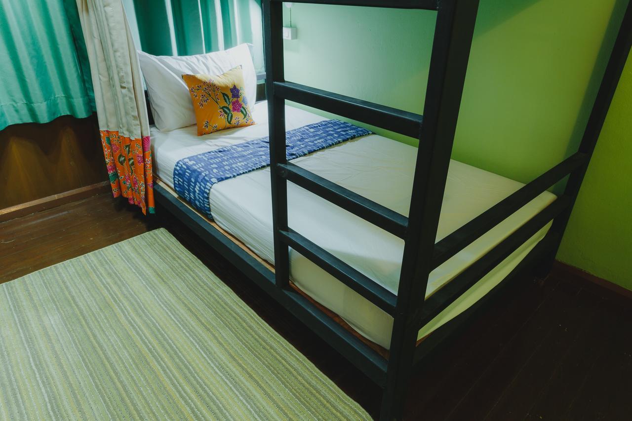 The Aree Hat Yai Hostel Экстерьер фото