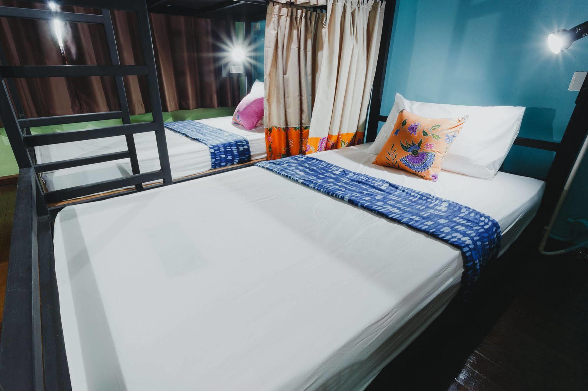 The Aree Hat Yai Hostel Экстерьер фото