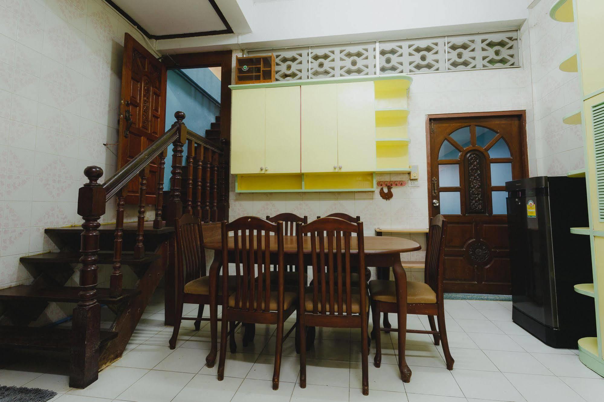 The Aree Hat Yai Hostel Экстерьер фото